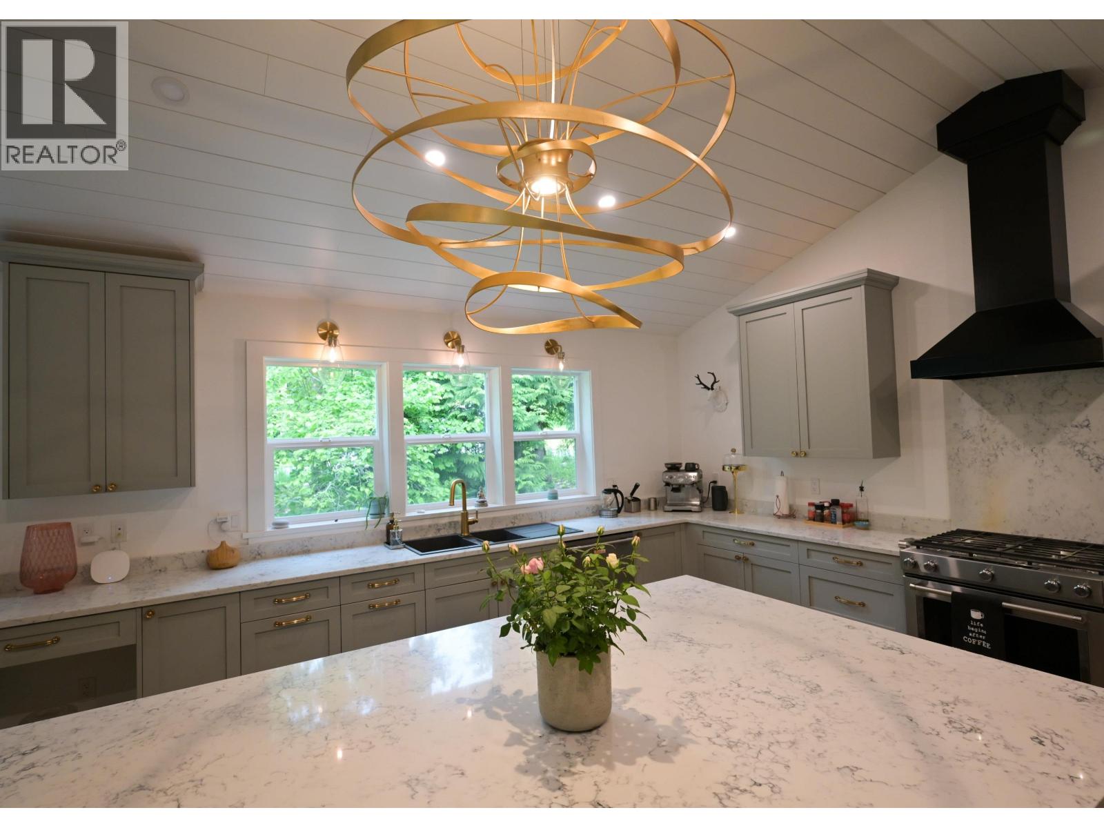8097 SOUTHWOOD ROAD, Halfmoon Bay