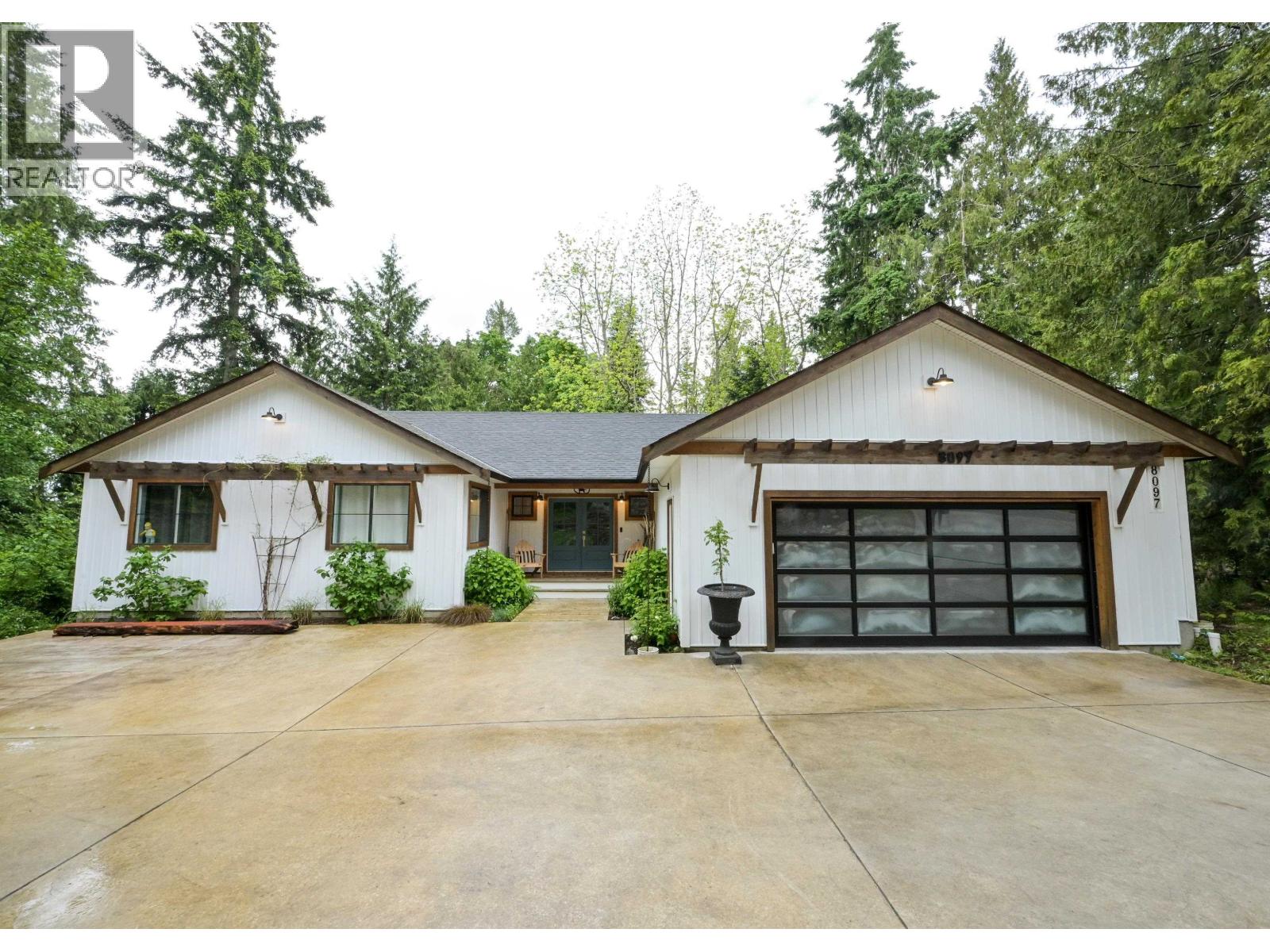8097 SOUTHWOOD ROAD, Halfmoon Bay