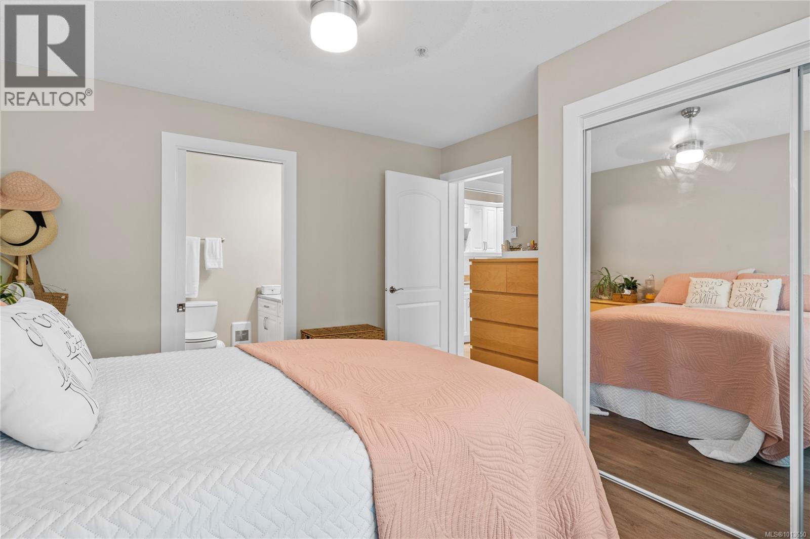 806 261 Mills St, Parksville