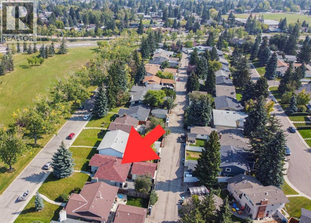 Single Family House Bungalow for Sale in  Lake Emerald Road SE Lake Bonavista Calgary 
