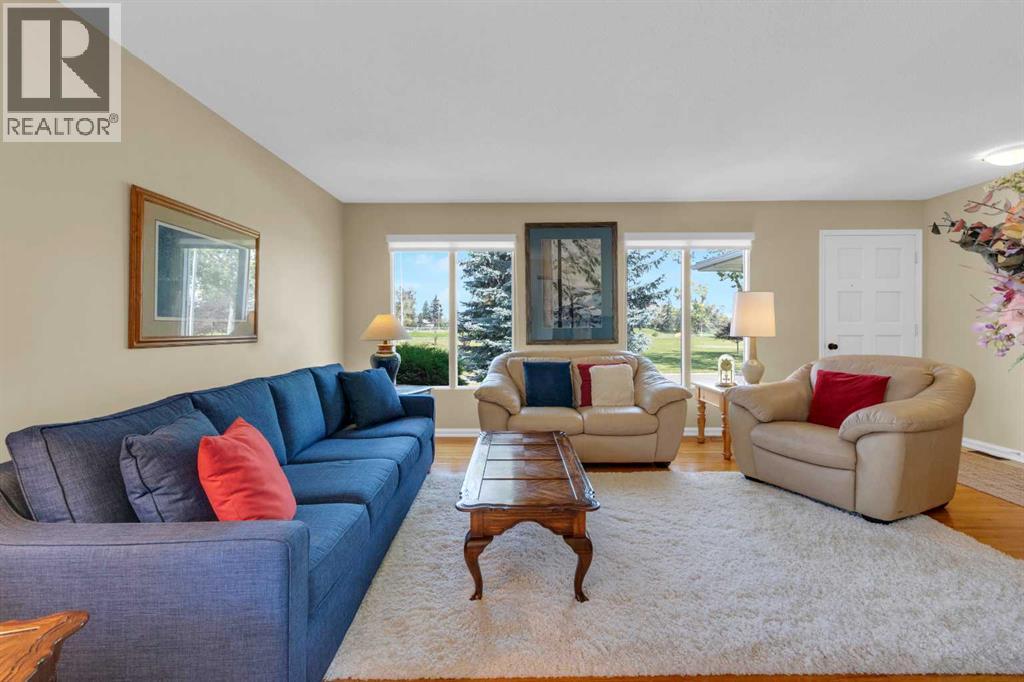 Single Family House Bungalow for Sale in  Lake Emerald Road SE Lake Bonavista Calgary 