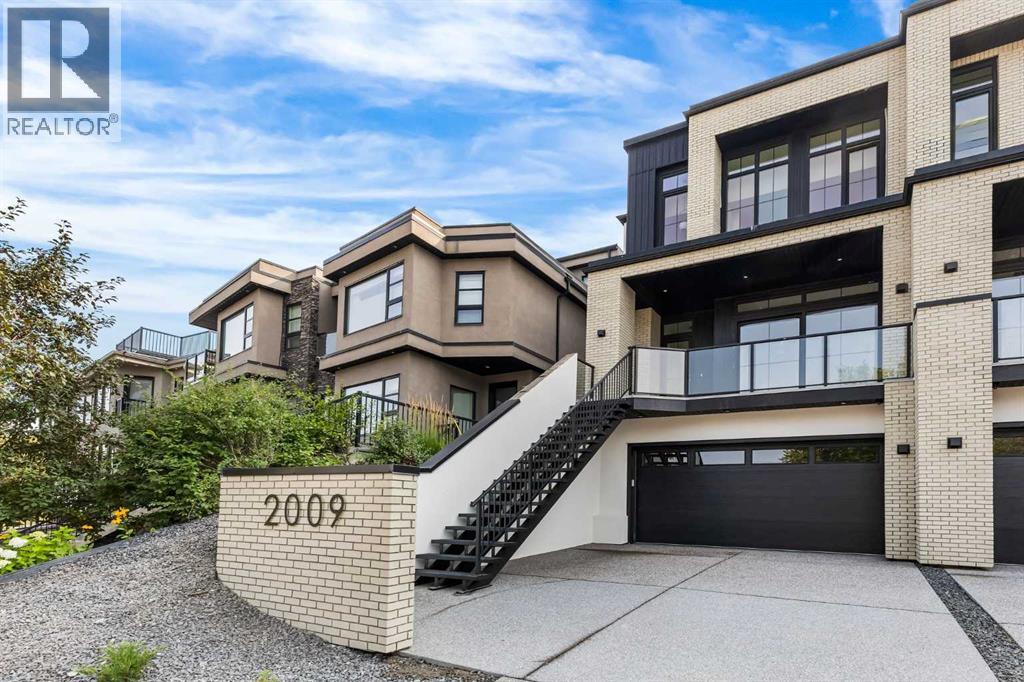 2009 28 Avenue SW, Calgary, Alberta