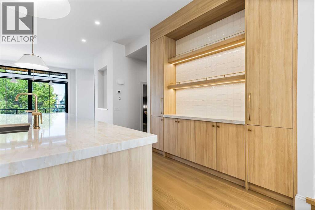 Single Family House for Sale in   Avenue SW South Calgary Calgary 