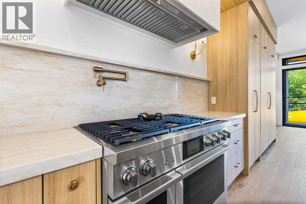 Single Family House for Sale in   Avenue SW South Calgary Calgary 