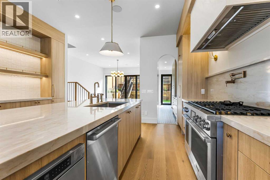 Single Family House for Sale in   Avenue SW South Calgary Calgary 