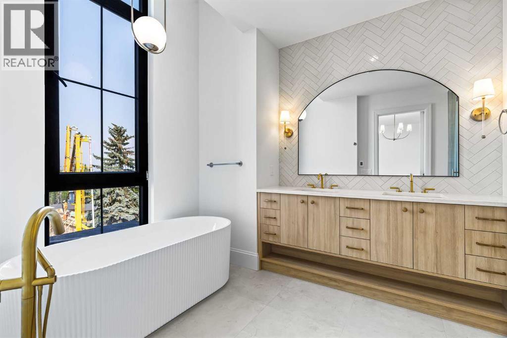 Single Family House for Sale in   Avenue SW South Calgary Calgary 