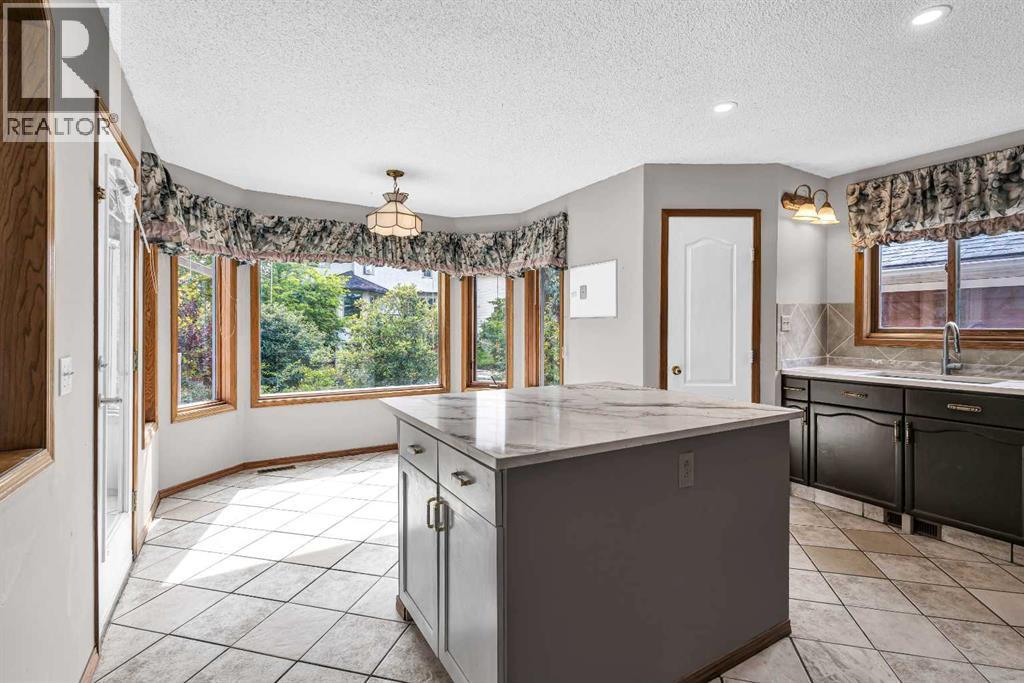 Single Family House for Sale in  Riverside Circle SE Riverbend Calgary 