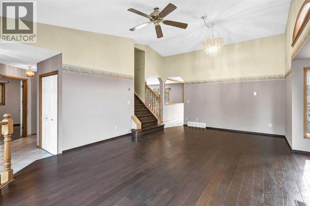 Single Family House for Sale in  Riverside Circle SE Riverbend Calgary 