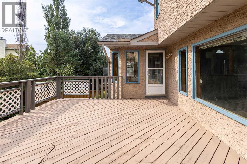 Single Family House for Sale in  Riverside Circle SE Riverbend Calgary 