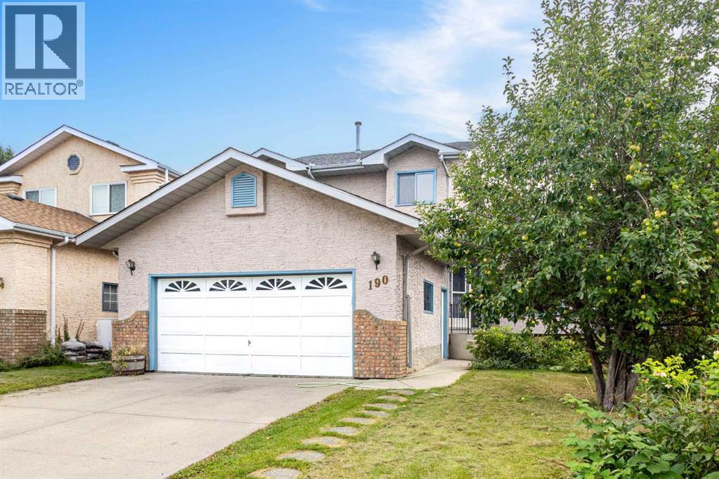 Single Family House for Sale in  Riverside Circle SE Riverbend Calgary 