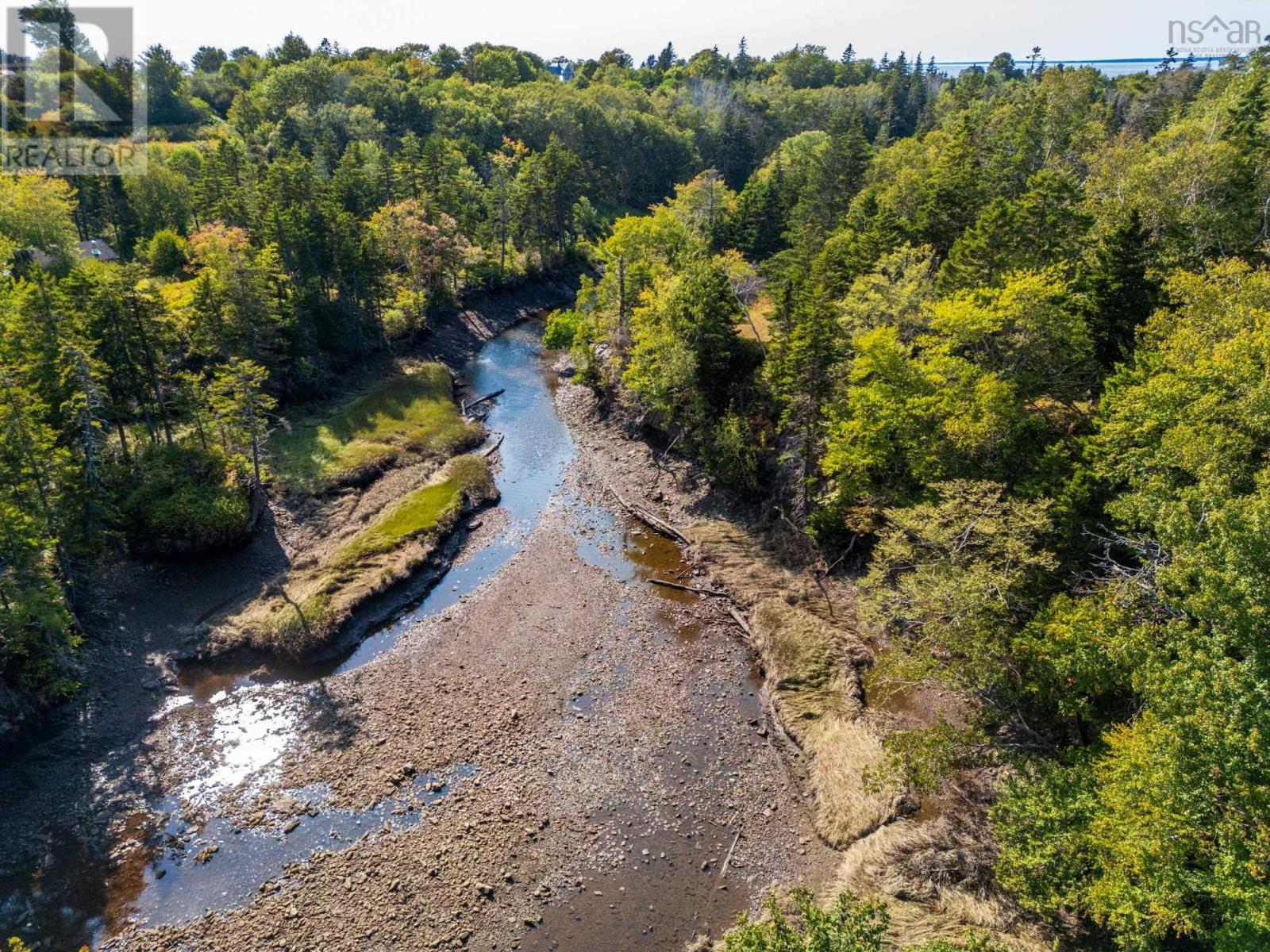 Property 21 of 25 of 283 Dentremont Rd