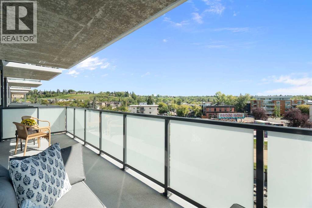 Single Family House for Sale in   A Street NW Sunnyside Calgary 