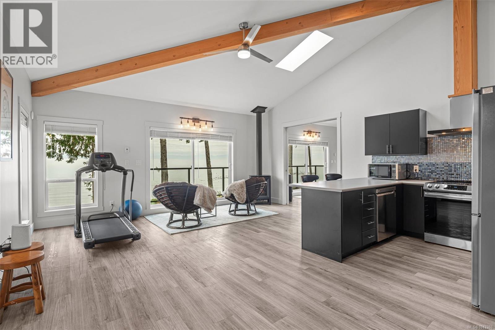  8801 West Coast Road, Sooke