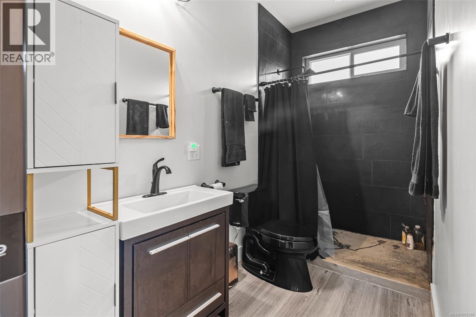  8801 West Coast Road, Sooke