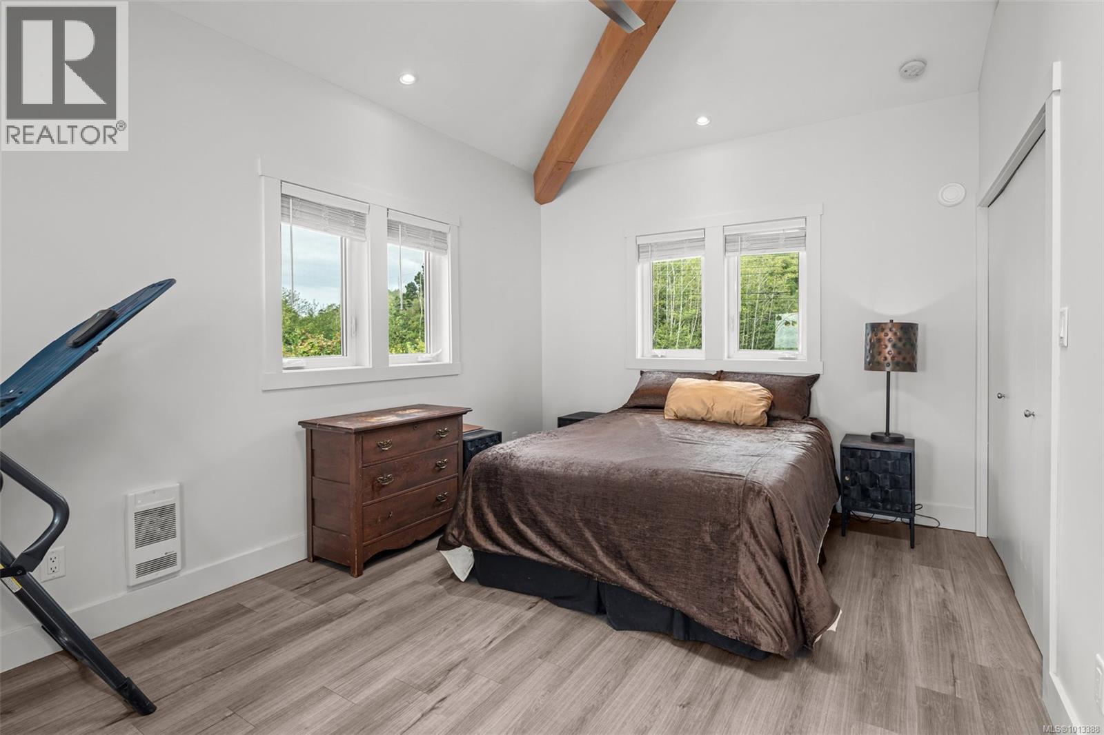  8801 West Coast Road, Sooke