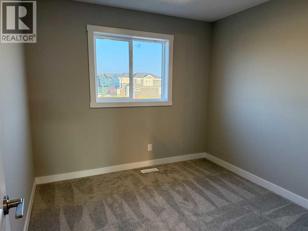 302 Sundown Road, Cochrane