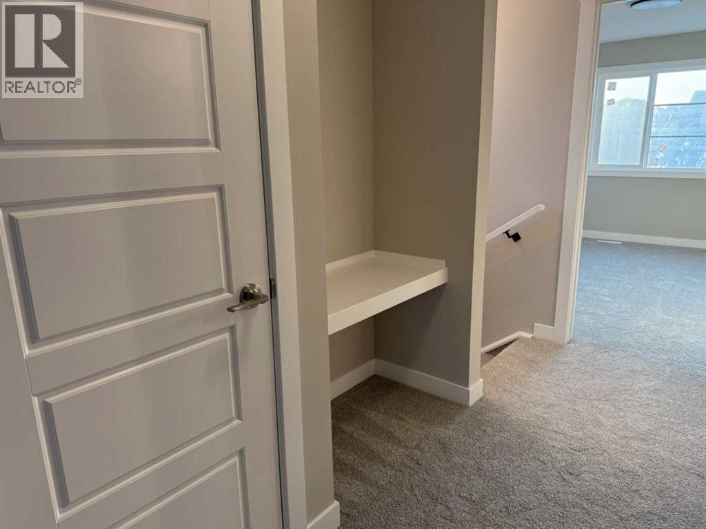 302 Sundown Road, Cochrane