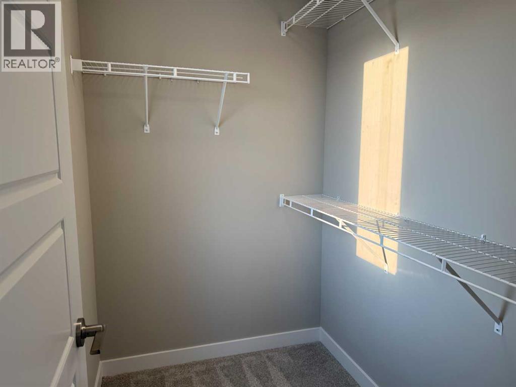 302 Sundown Road, Cochrane