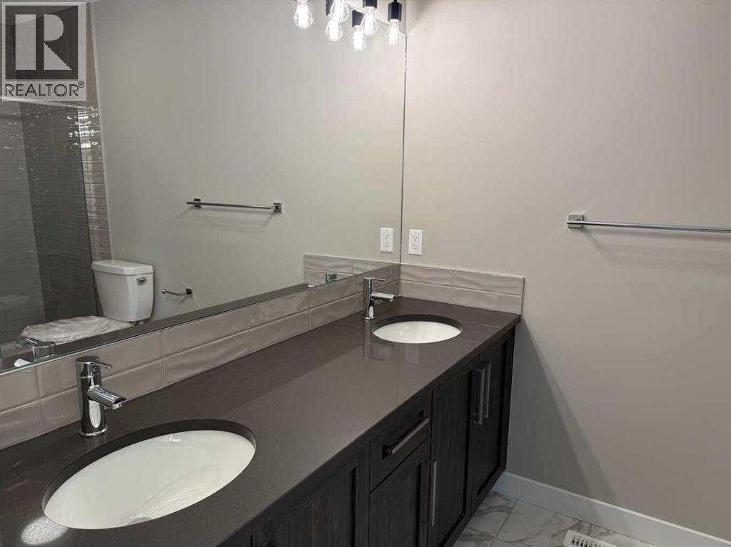 302 Sundown Road, Cochrane
