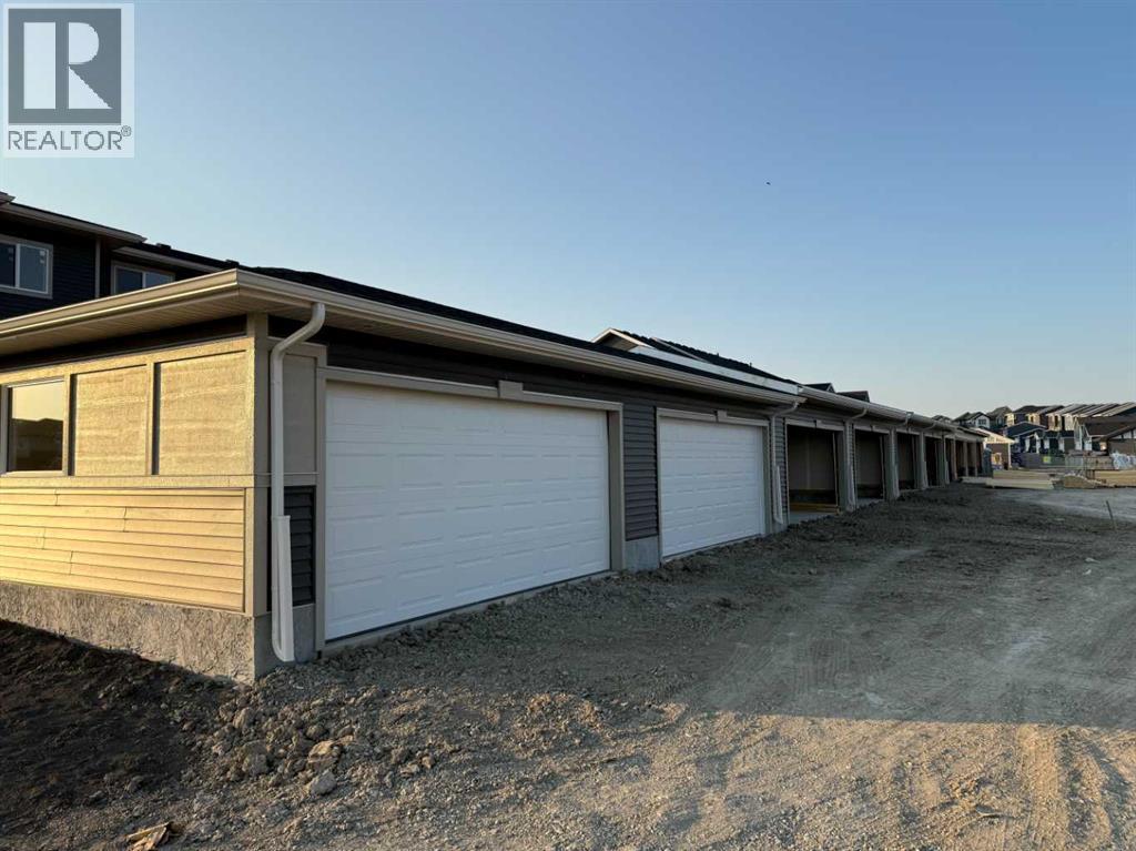 302 Sundown Road, Cochrane