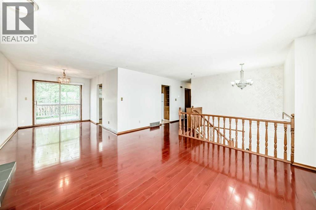 Single Family House Bi-level for Sale in  Barron Drive NW Brentwood Calgary 