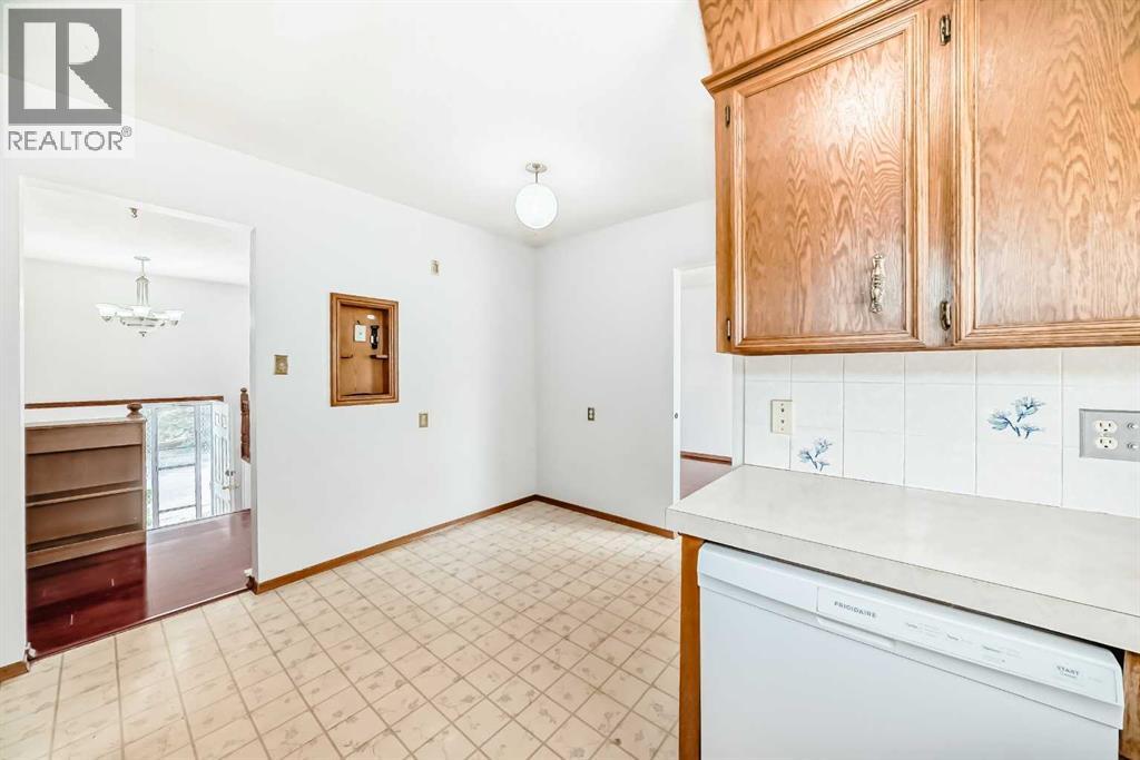 Single Family House Bi-level for Sale in  Barron Drive NW Brentwood Calgary 