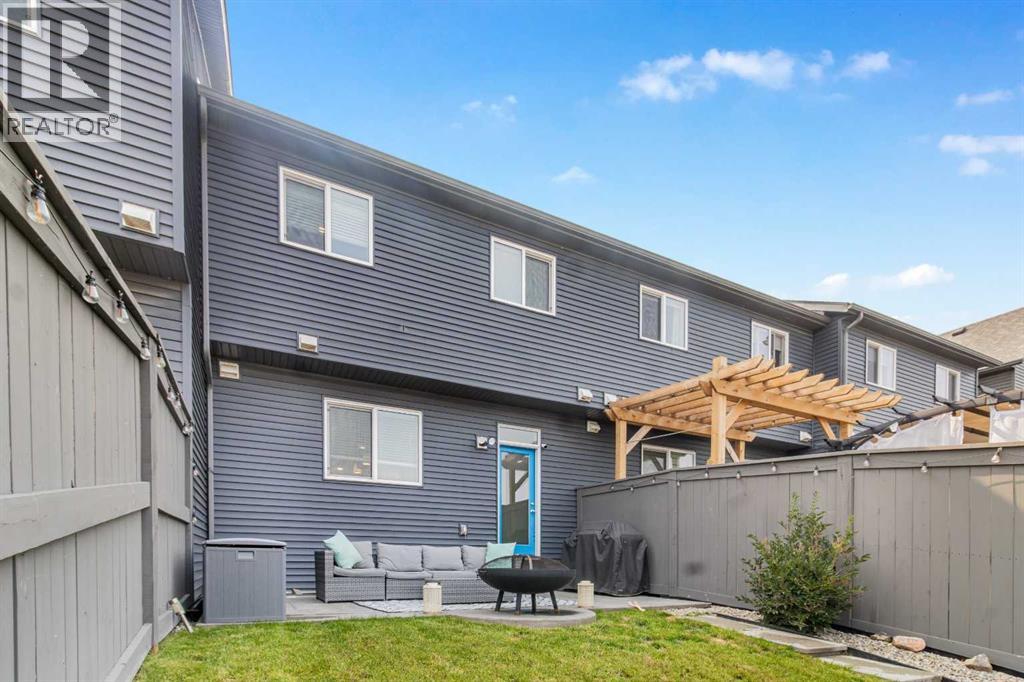 Single Family House for Sale in  Belmont Avenue SW Belmont Calgary 