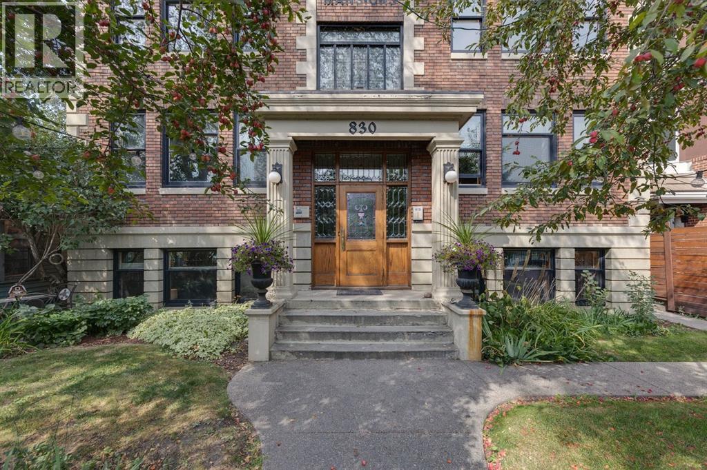 Single Family House for Sale in   Memorial Drive NW Sunnyside Calgary 