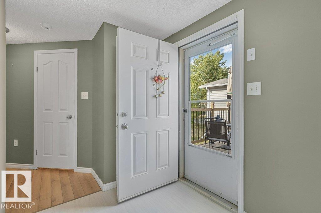 1622 66 AV NW, Edmonton