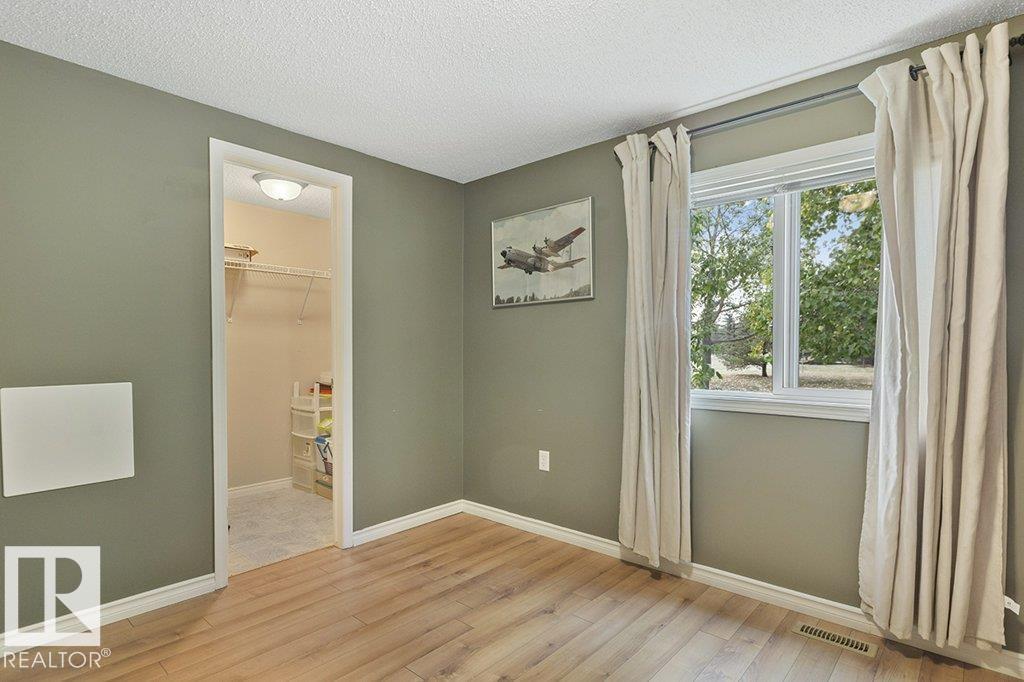 1622 66 AV NW, Edmonton