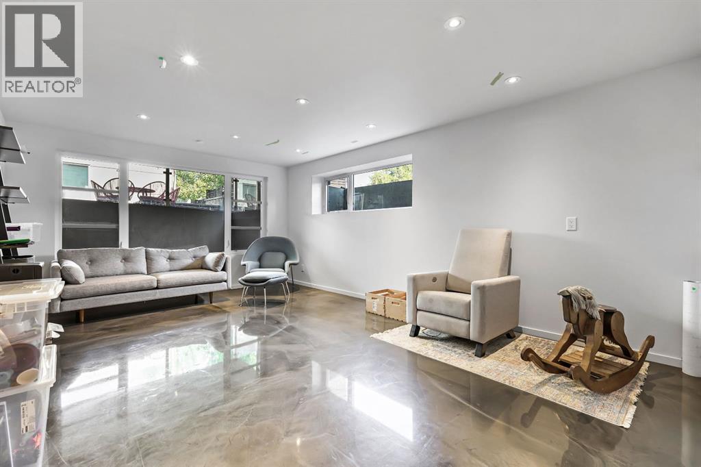 Single Family House for Sale in   Avenue SW Richmond Calgary 