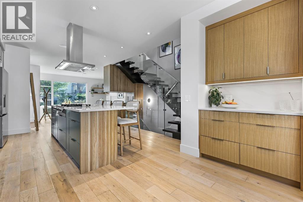 Single Family House for Sale in   Avenue SW Richmond Calgary 