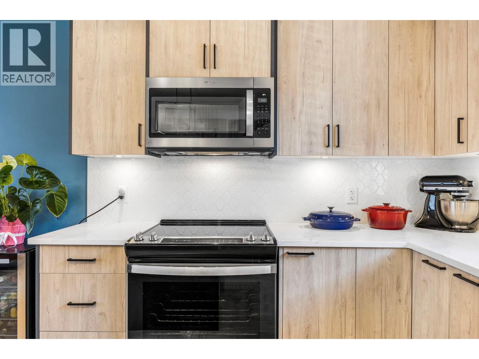 123 4025 Gellatly Road South, West Kelowna