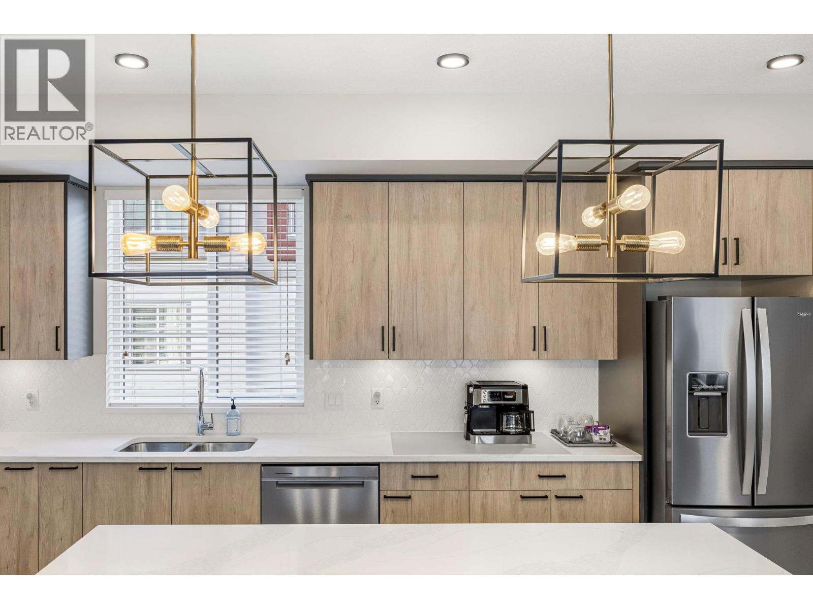 123 4025 Gellatly Road South, West Kelowna
