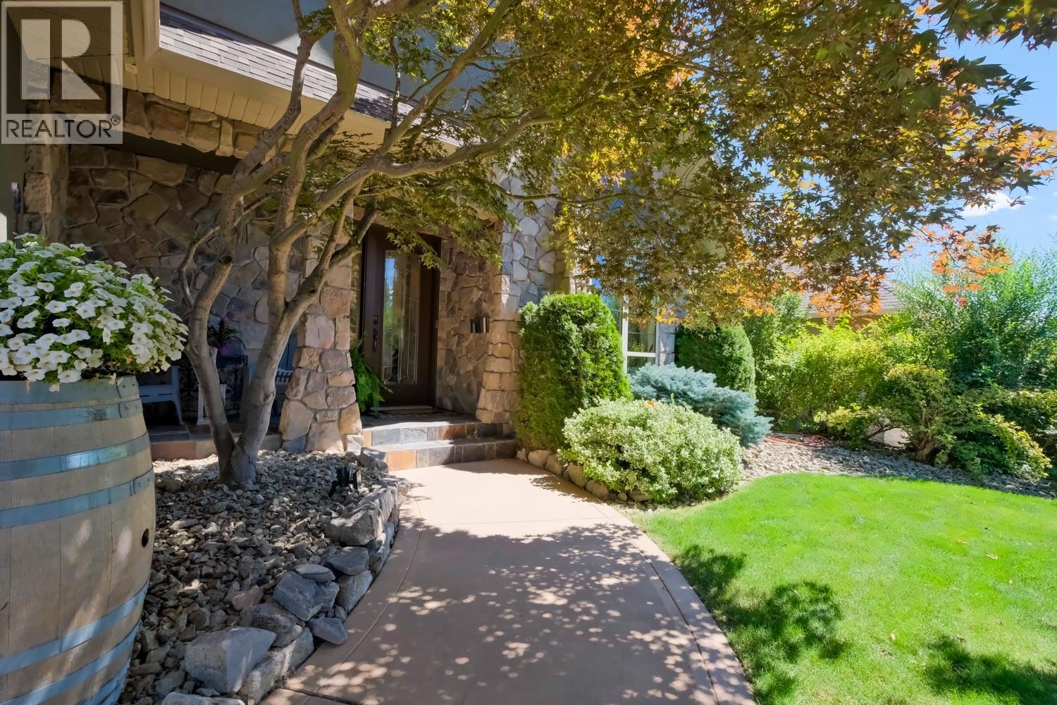  3063 Thacker Drive, West Kelowna