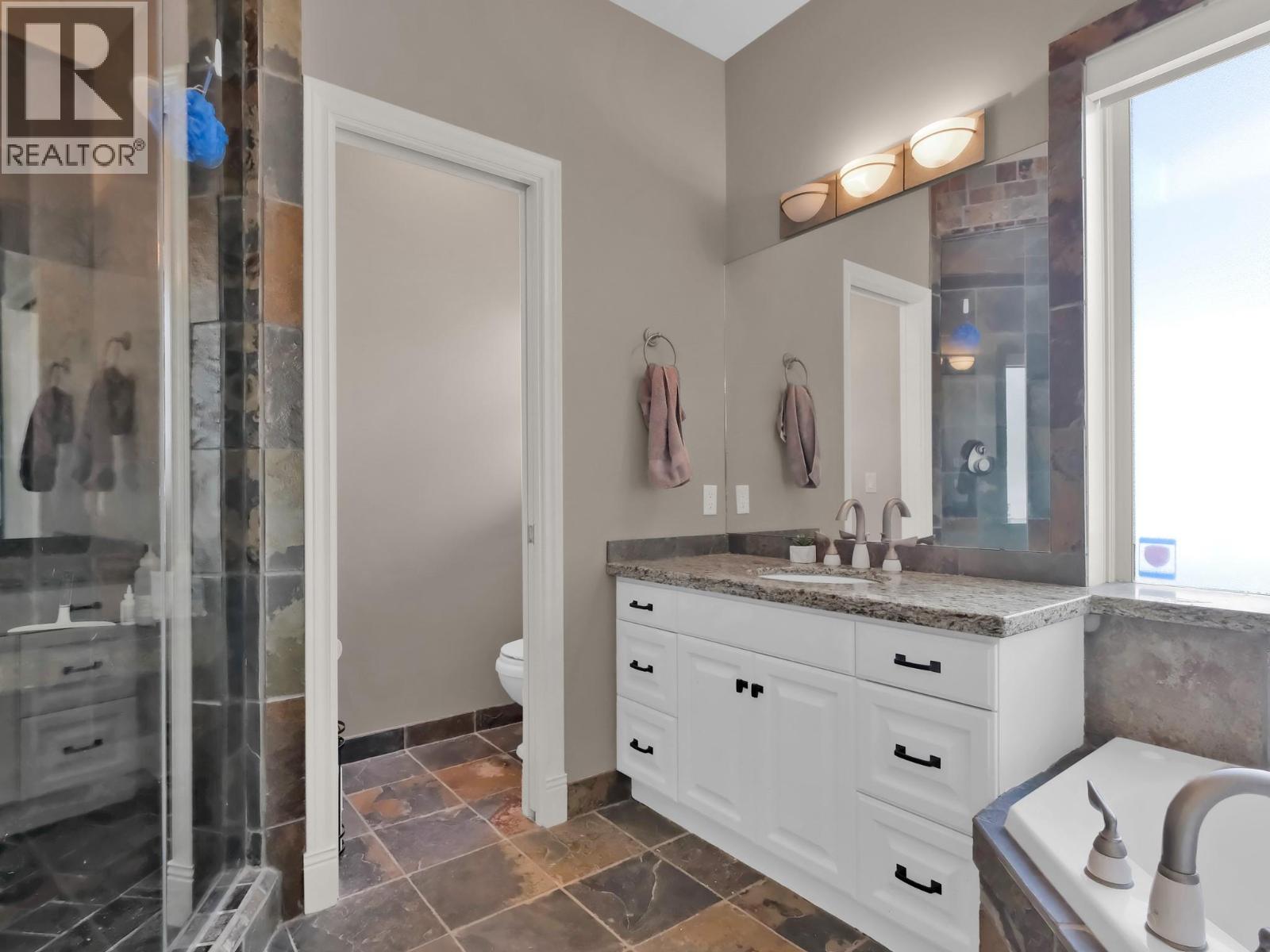 3063 Thacker Drive, West Kelowna
