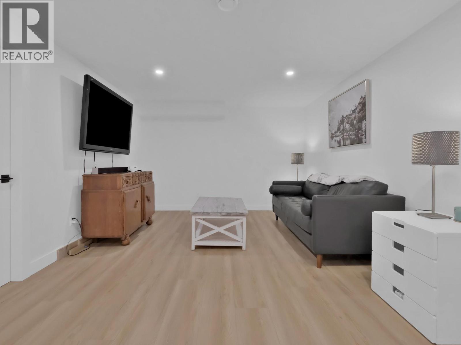  3063 Thacker Drive, West Kelowna