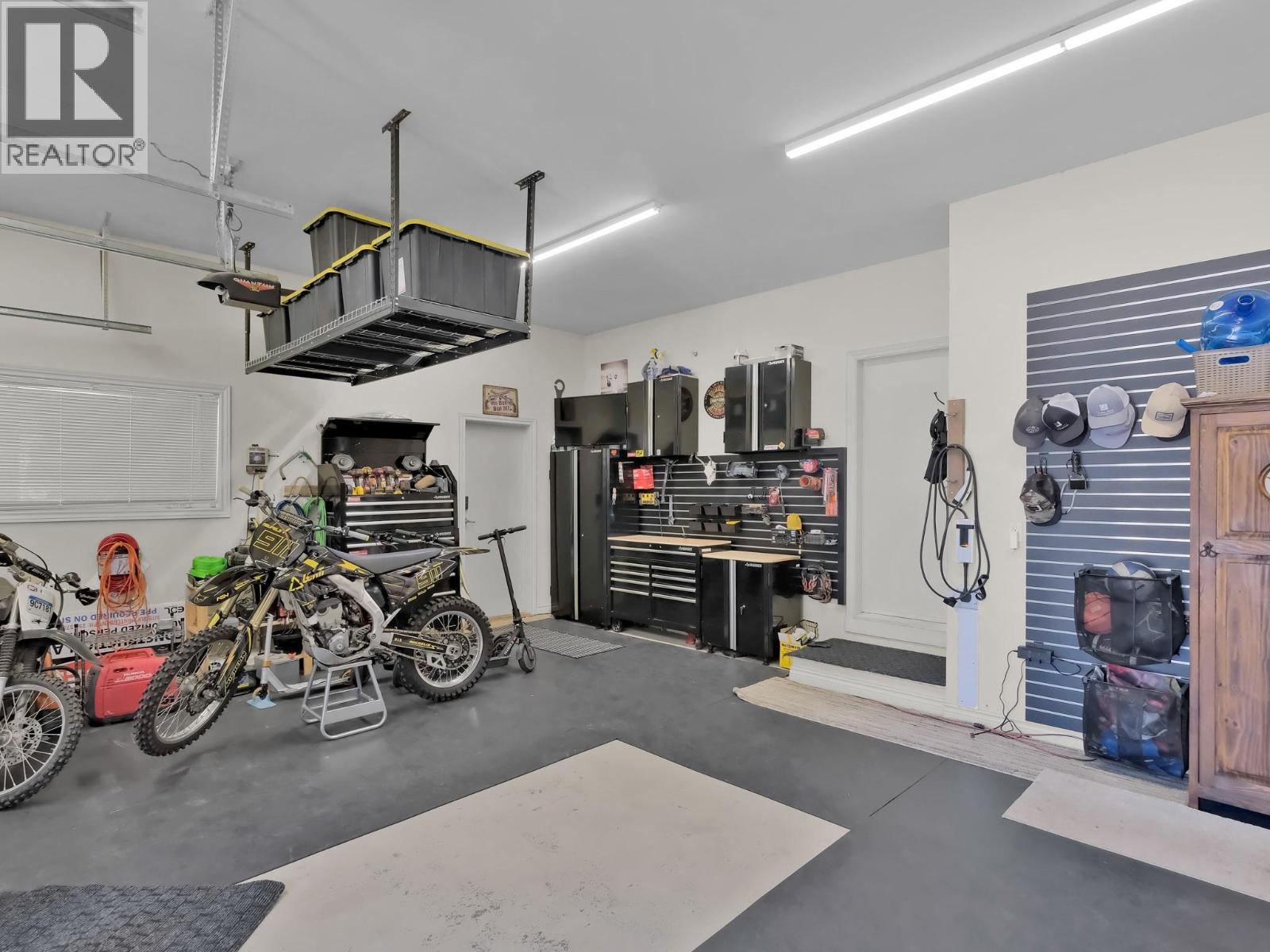  3063 Thacker Drive, West Kelowna