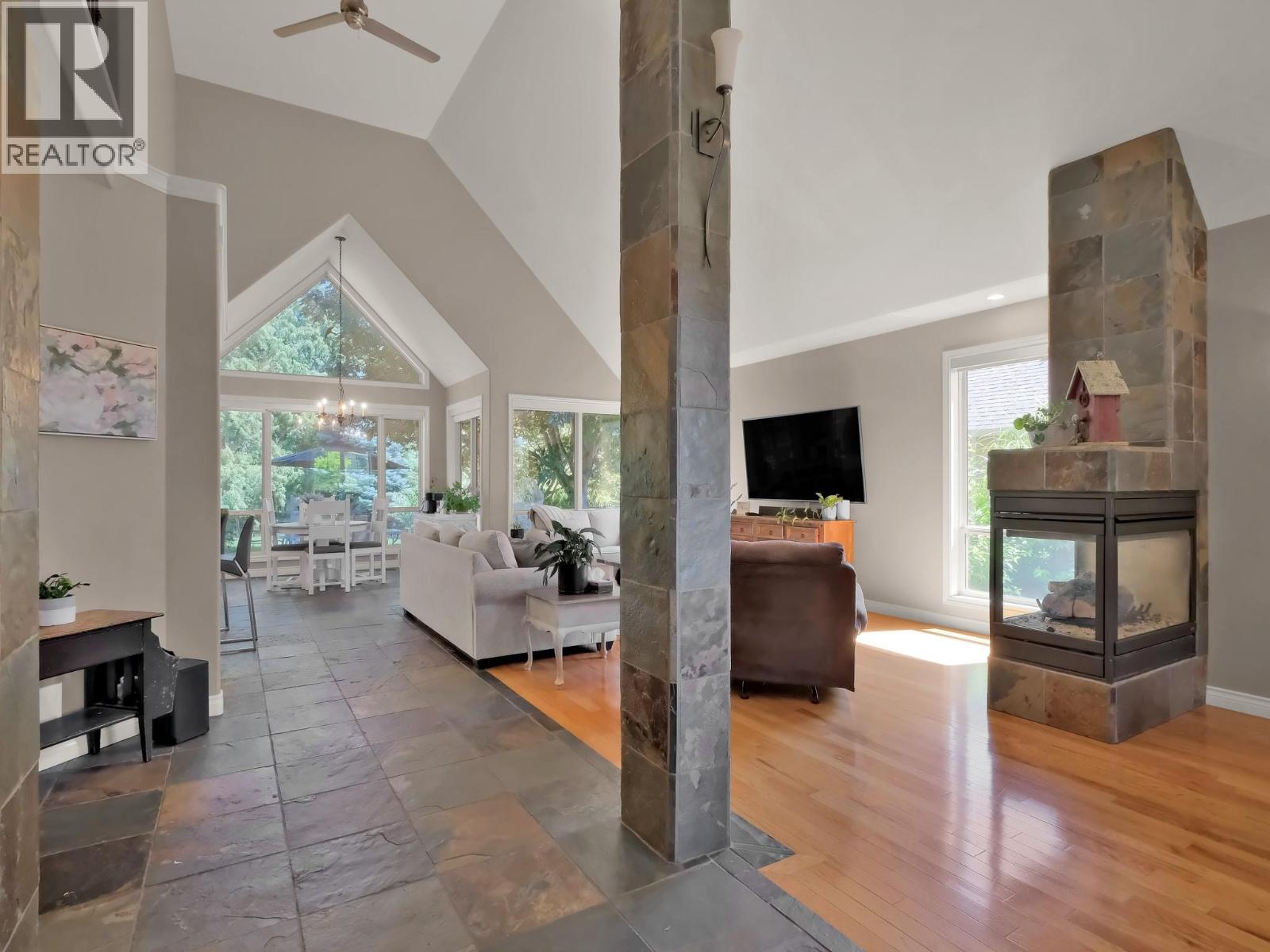  3063 Thacker Drive, West Kelowna