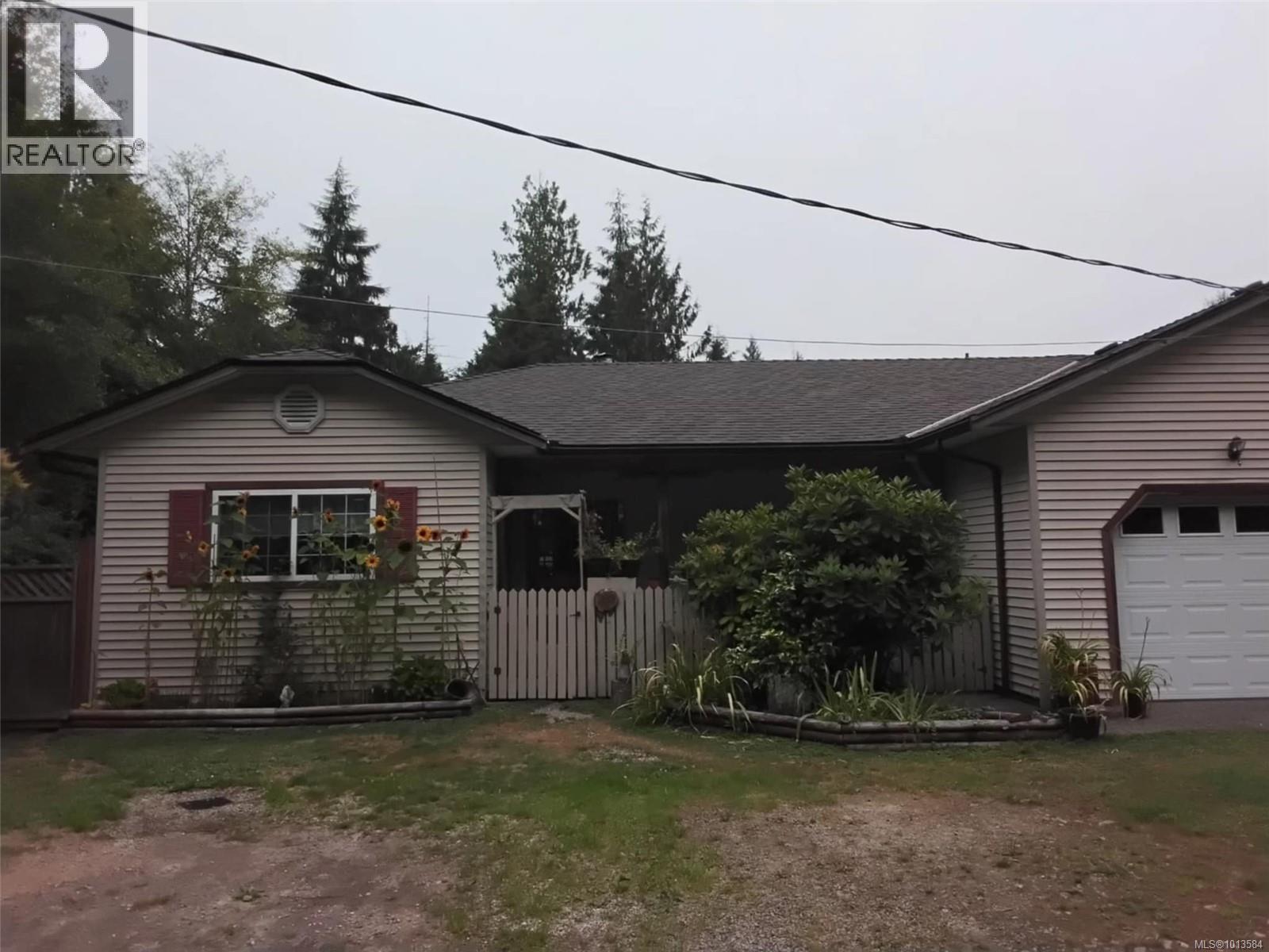 A 280 Binnacle Rd, Bamfield