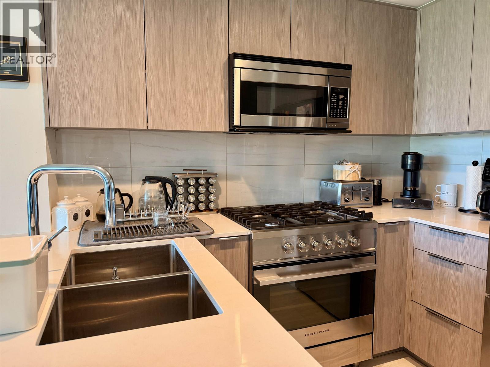 1408 1401 HUNTER STREET, North Vancouver