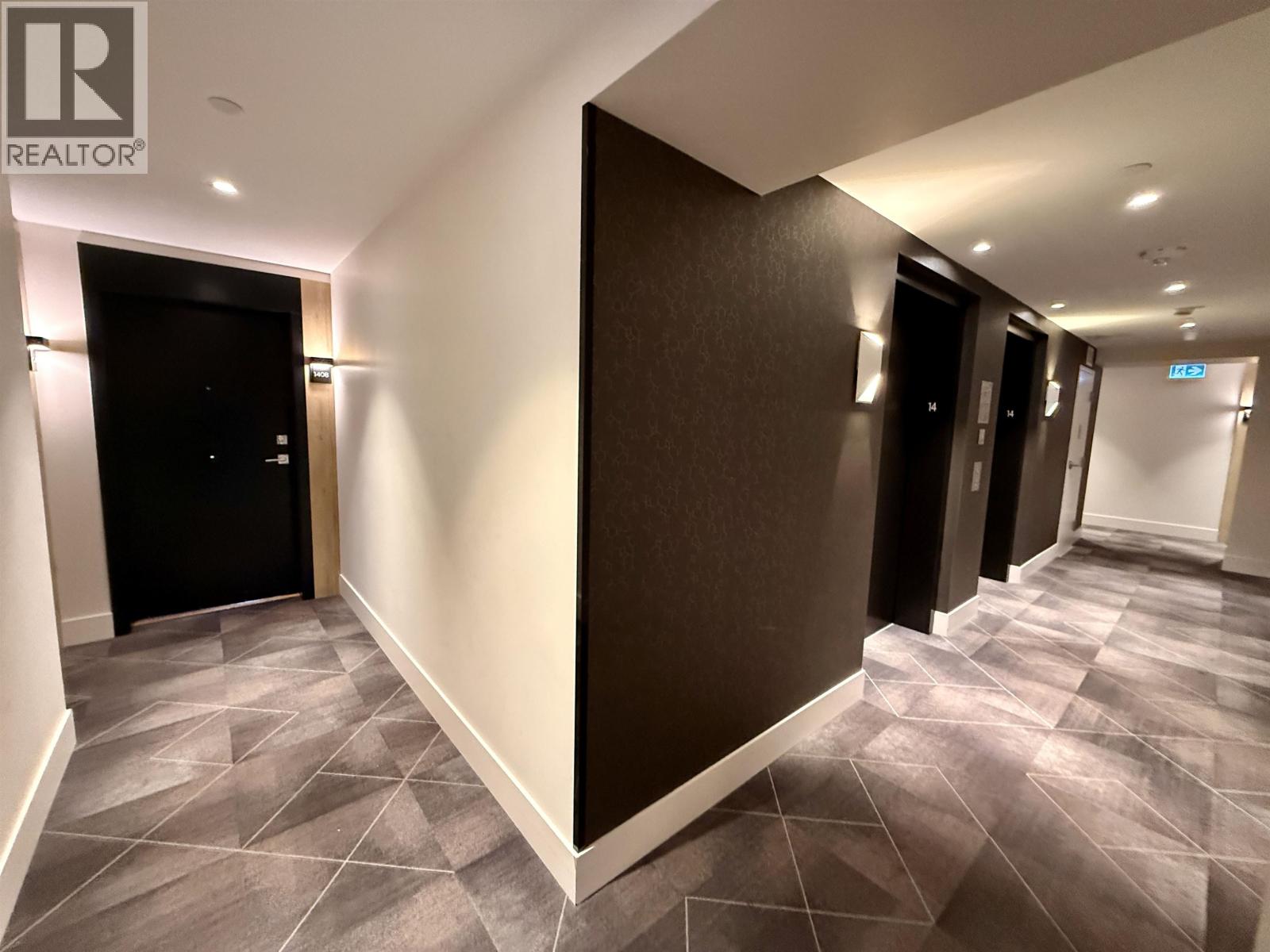 1408 1401 HUNTER STREET, North Vancouver