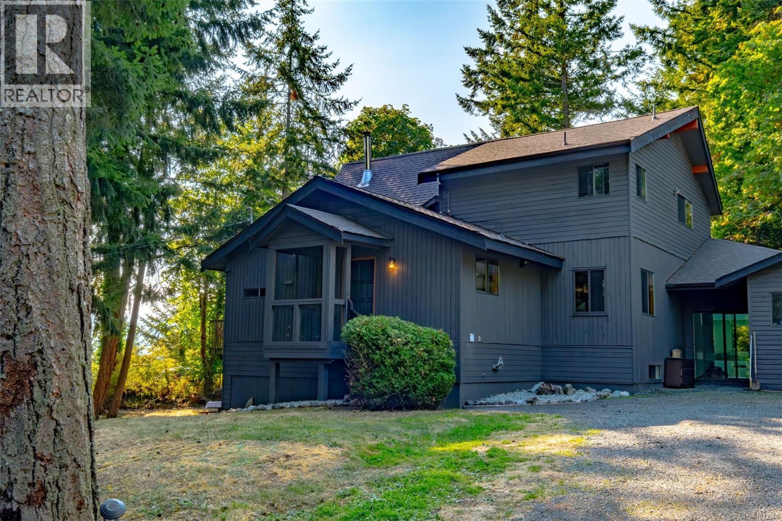 2809 Powder Point Rd, Nanoose Bay