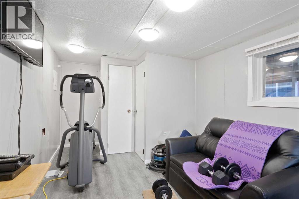 Single Family House Mobile Home for Sale in    Street NW Greenwood/Greenbriar Calgary 