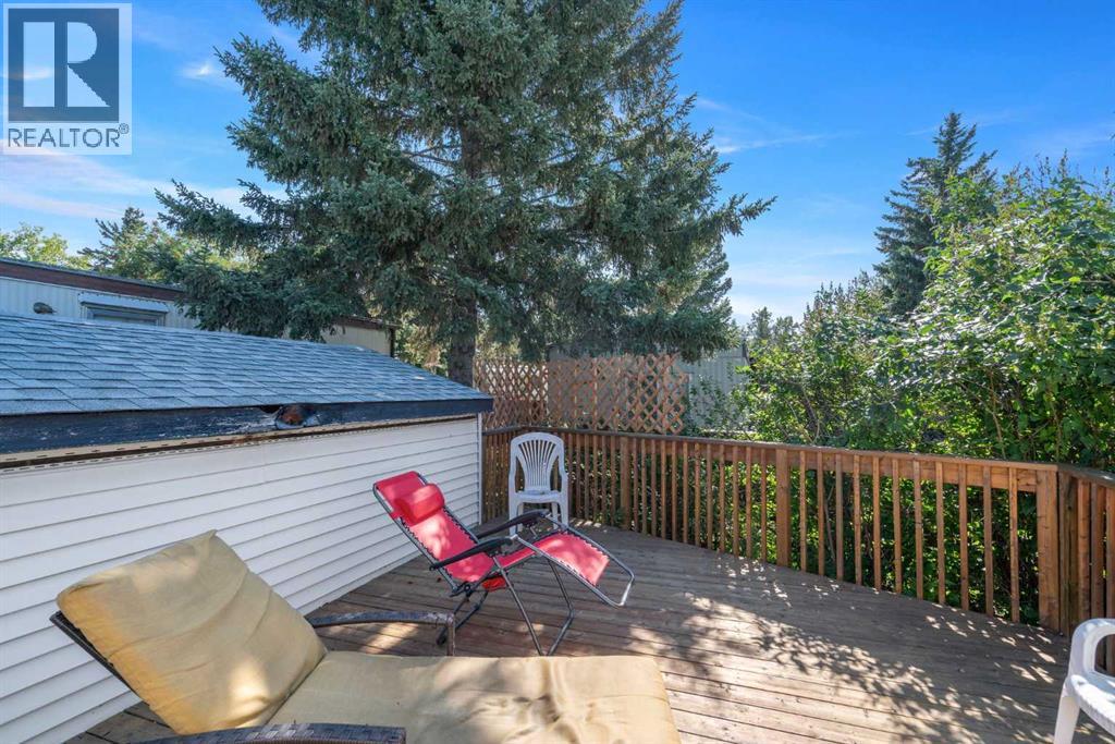 Single Family House Mobile Home for Sale in    Street NW Greenwood/Greenbriar Calgary 