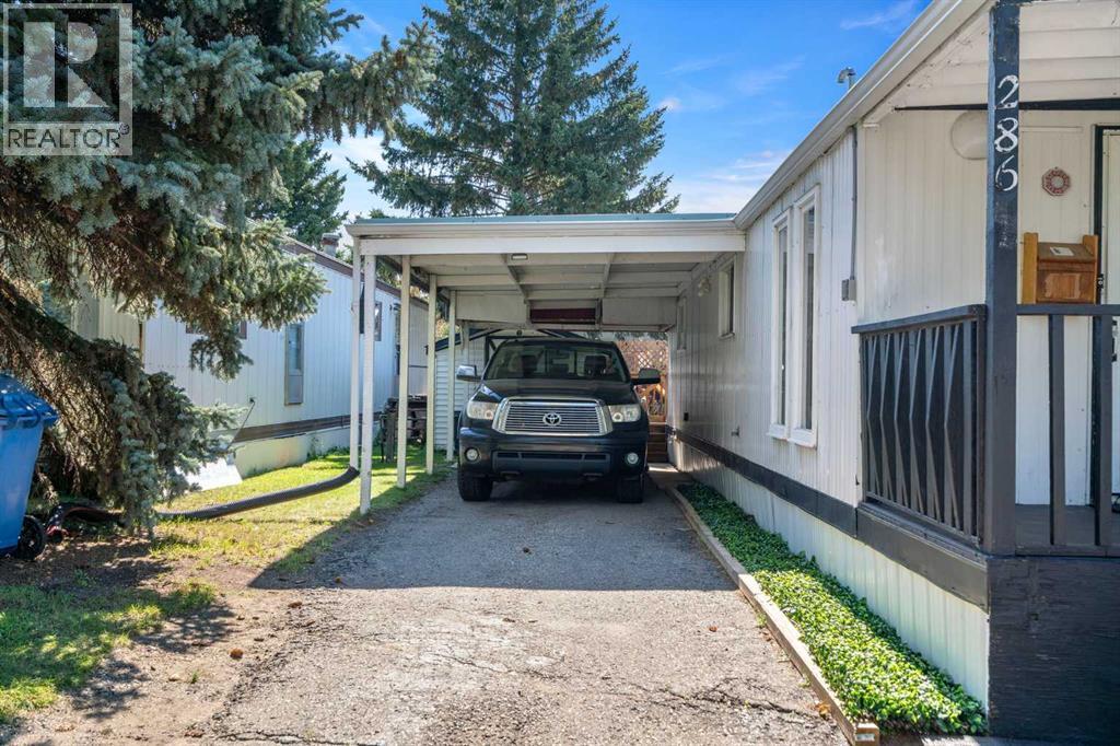 Single Family House Mobile Home for Sale in    Street NW Greenwood/Greenbriar Calgary 