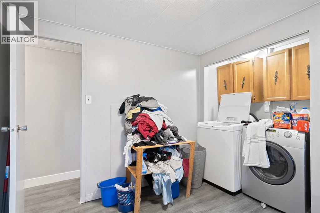 Single Family House Mobile Home for Sale in    Street NW Greenwood/Greenbriar Calgary 