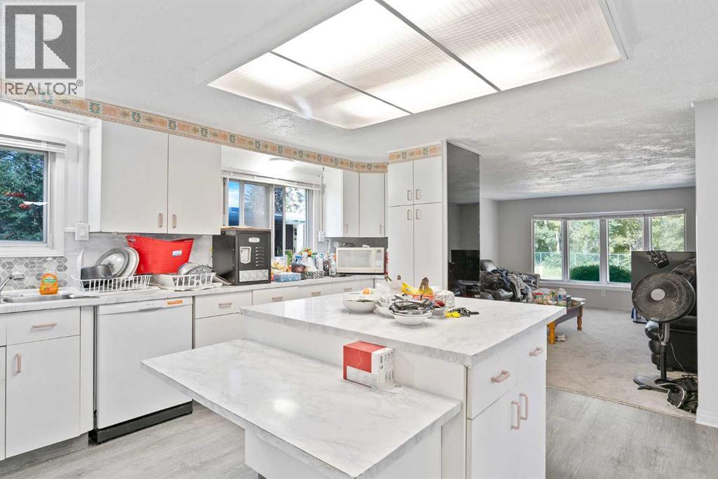 Single Family House Mobile Home for Sale in    Street NW Greenwood/Greenbriar Calgary 