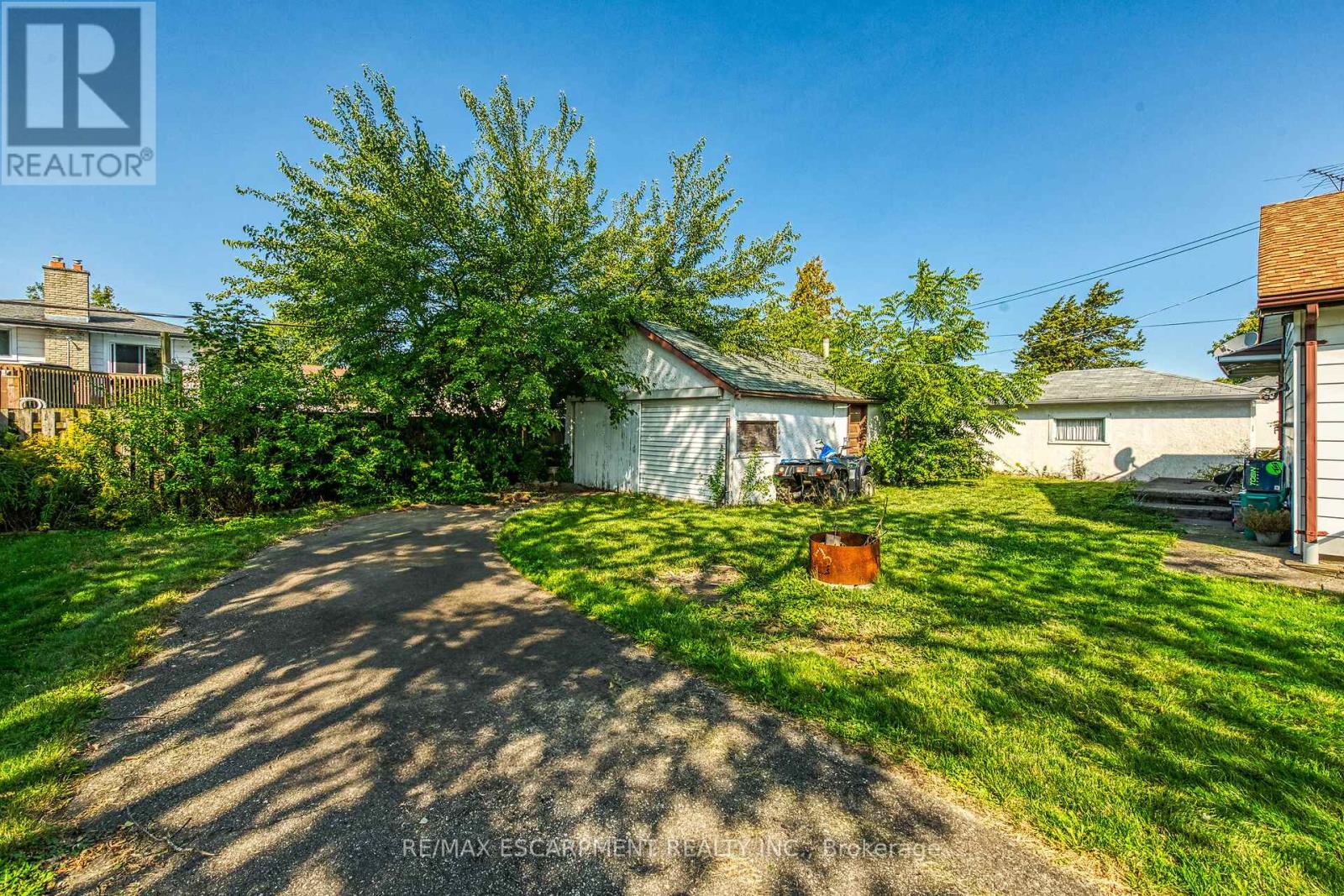 526 STEELE STREET - 27