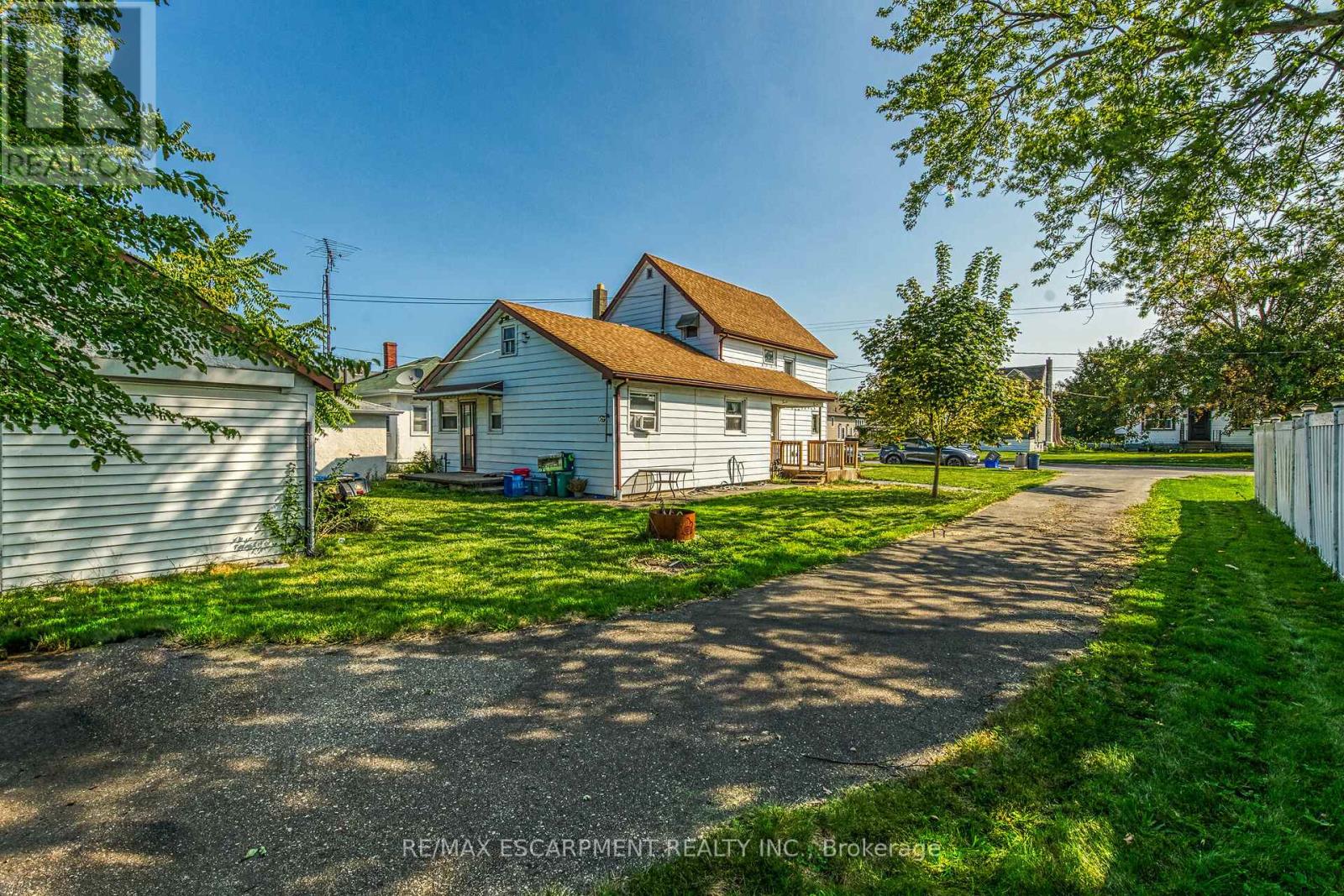 526 STEELE STREET - 28